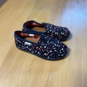 𝐗𝐎𝐗𝐎- Toddler Shoes